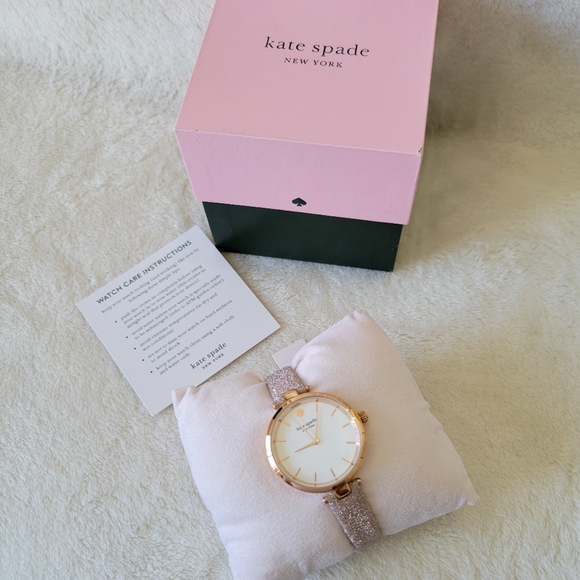 ✨️SOLD✨️💖KATE SPADE NY ROSE GOLD TONE GLITTER LEATHER WOMEN'S WATCH 💖 - Picture 2 of 8